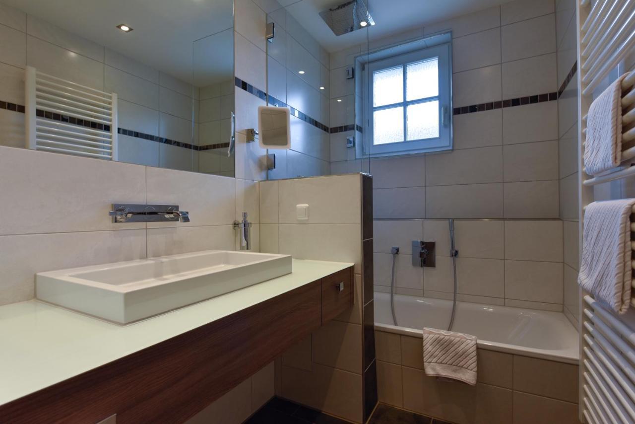 Alpinia Hotel 4*