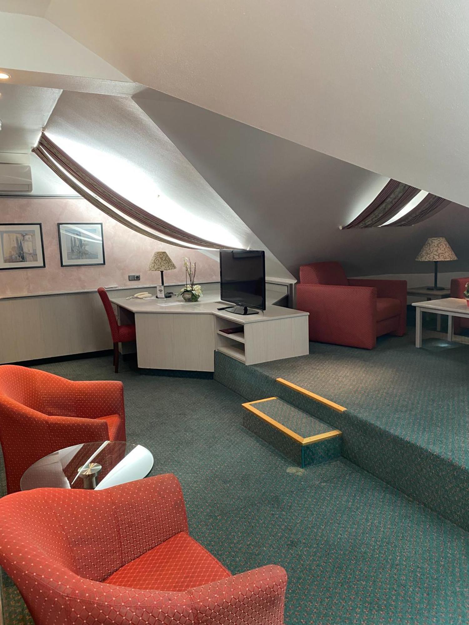 Hotel Alpinia