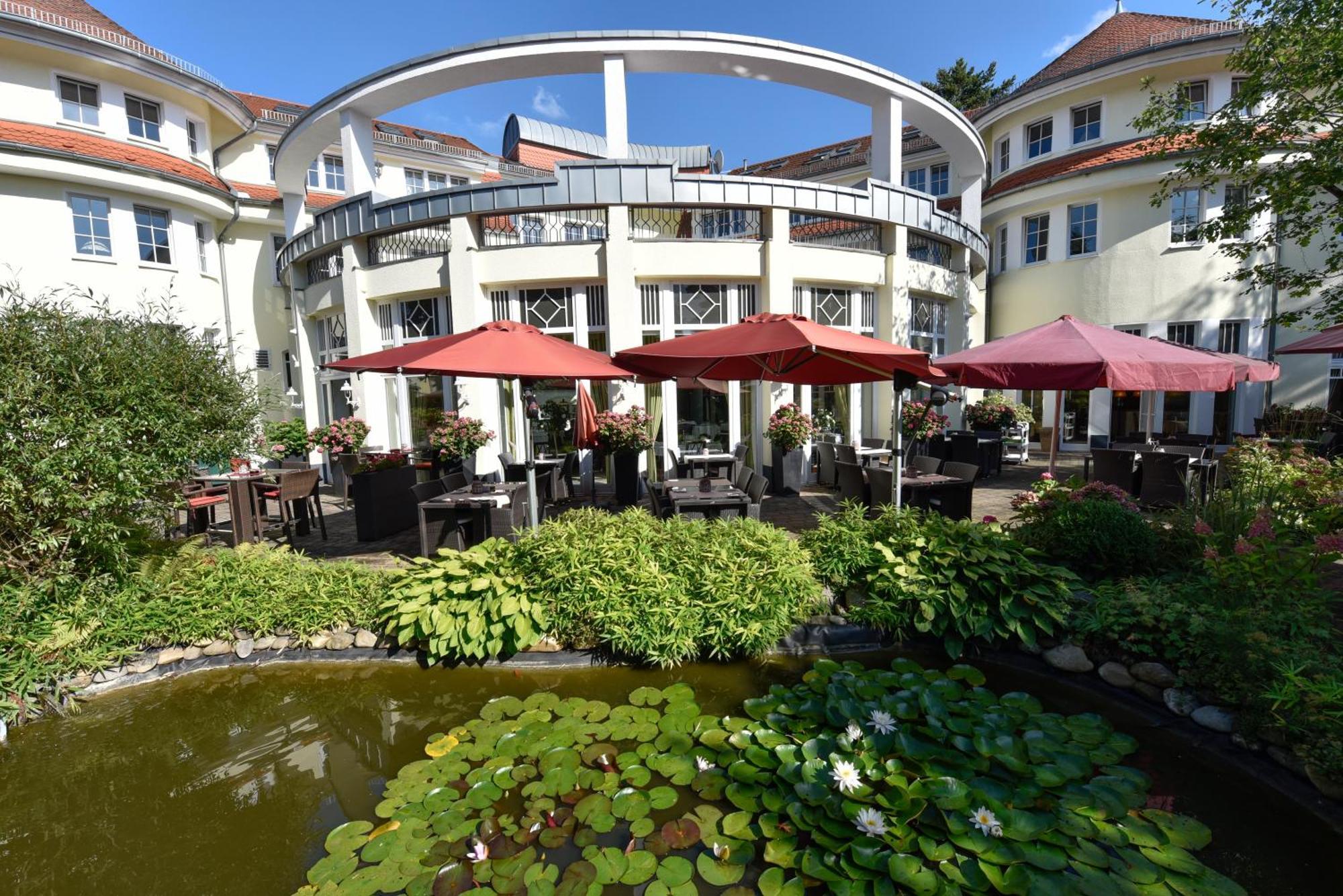 Hotel Alpinia 4*