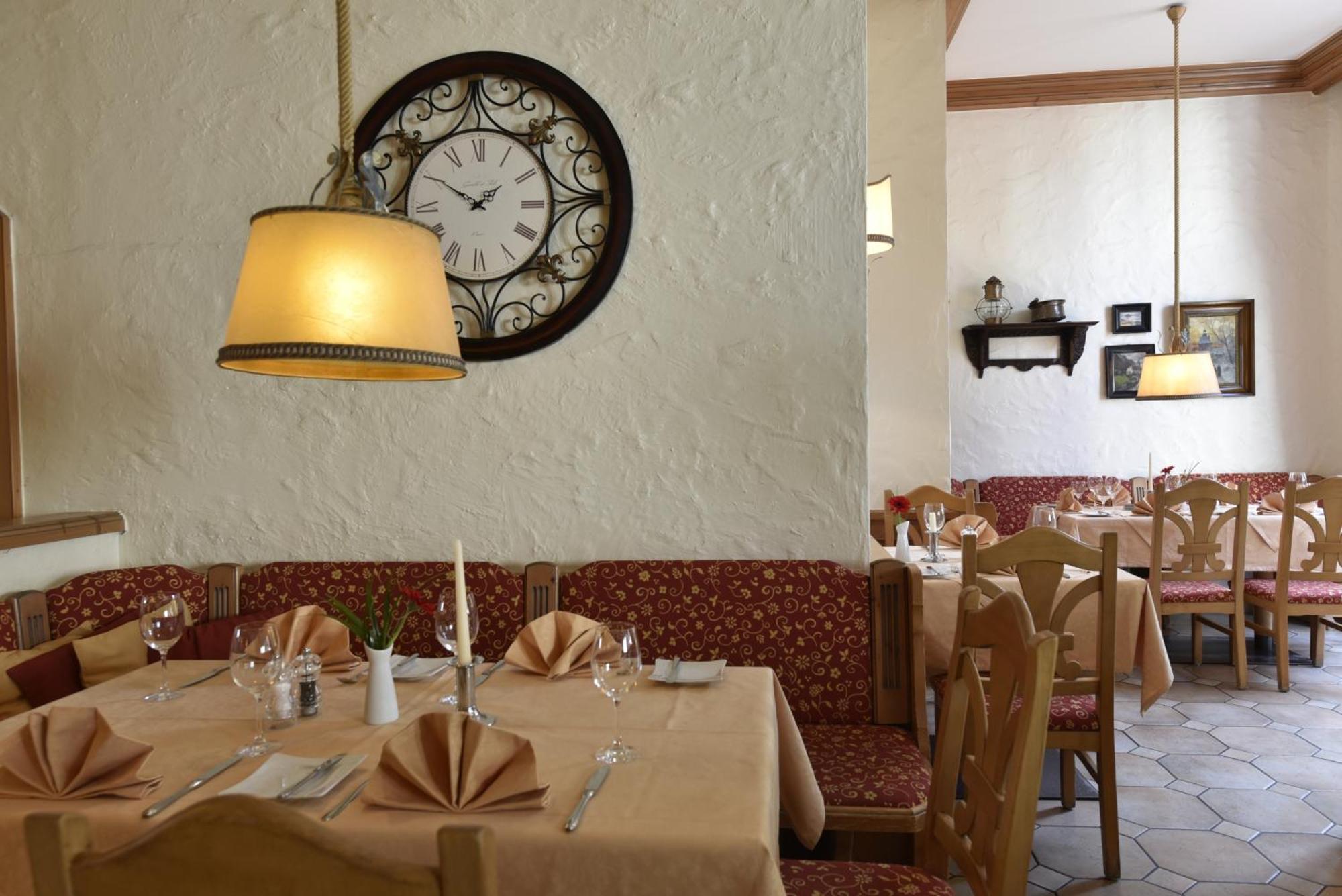 Hotel Alpinia 4*