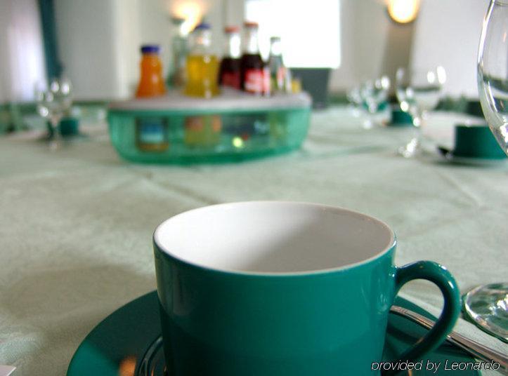 Alpinia Hotel