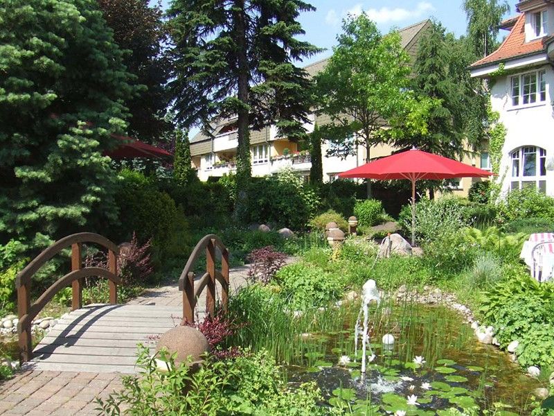 Alpinia Hotel