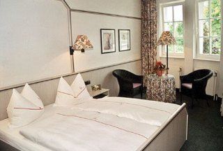 Alpinia Hotel